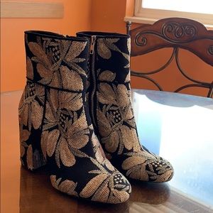 Steve Madden Gold & Black Booties